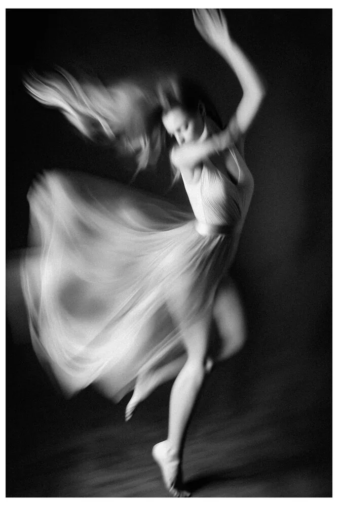 Black Illusions No.03 - Phantom Elegance