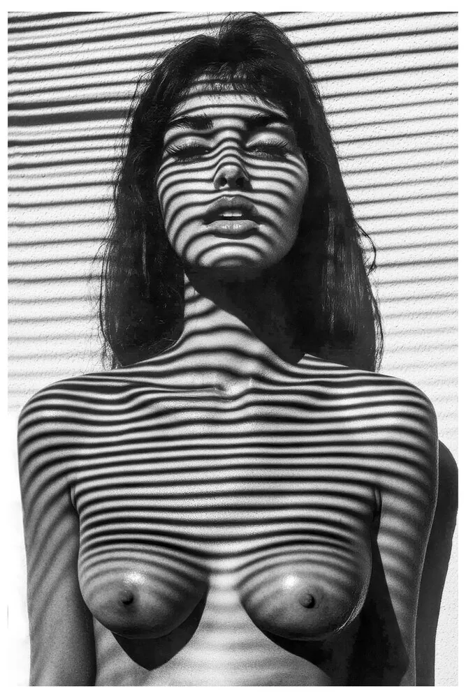 Nude Shade No.91 - Lines of Sin