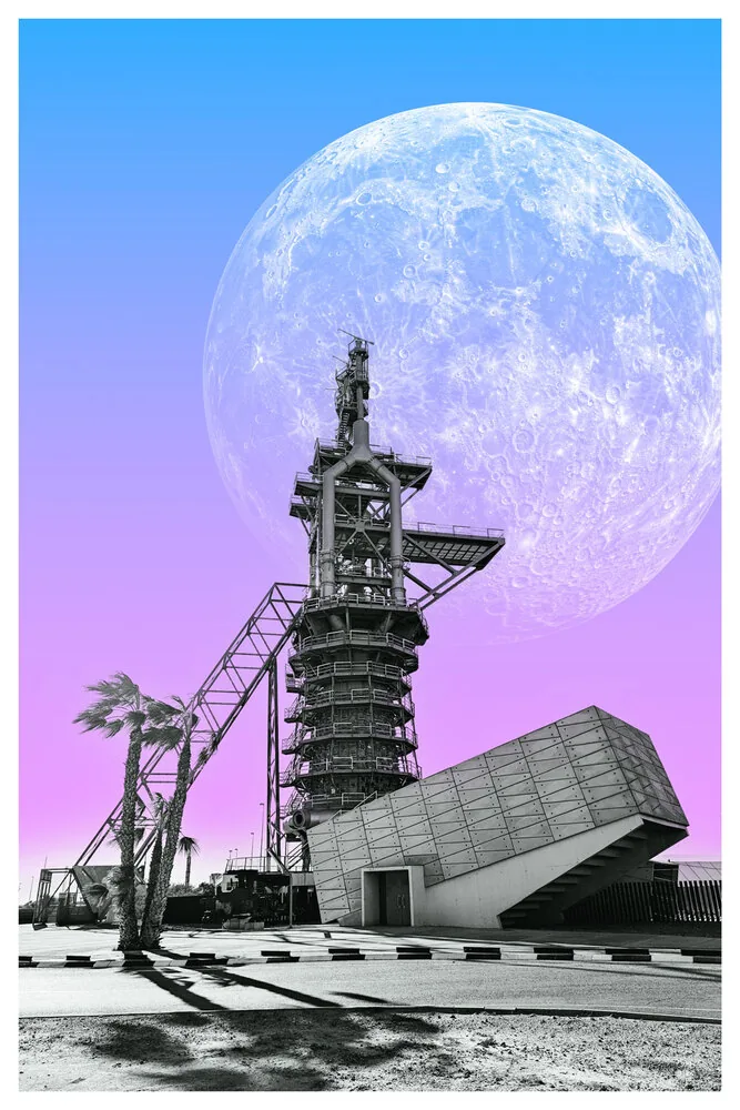 Weird Colors No.29 - Memory of a Titan