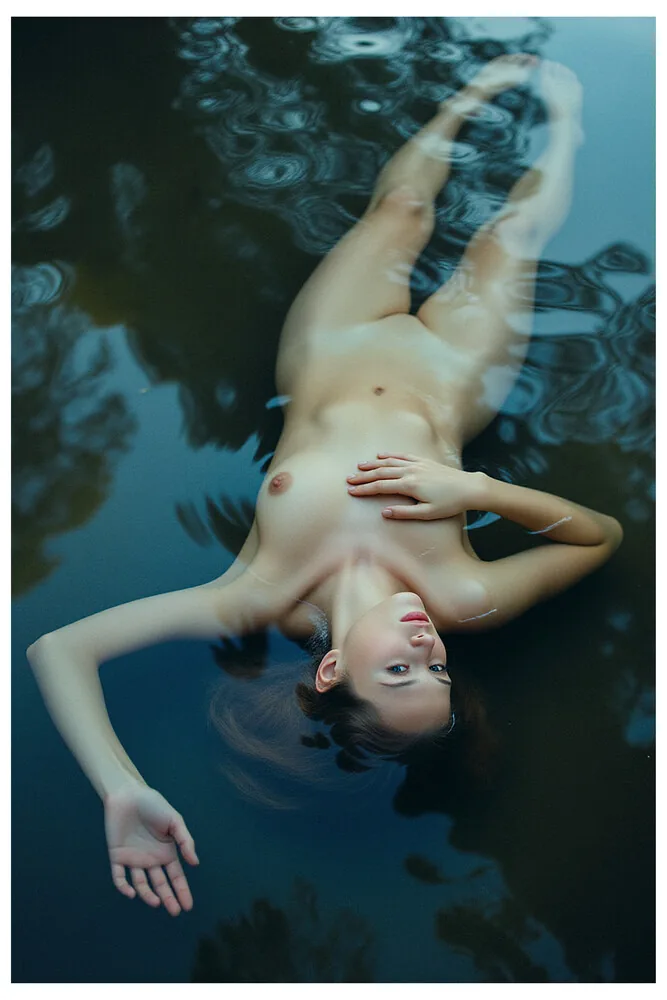Chroma Intima No.13 - Speculum Aquae